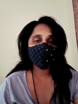 Indiantina online show from November 15, 2025, 9:24 am