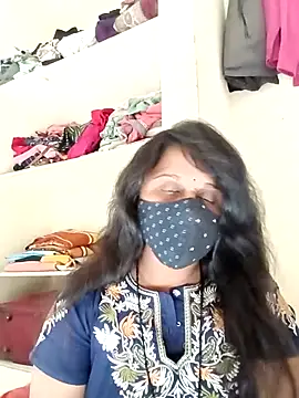 Indiantina online show from November 17, 2025, 9:35 am