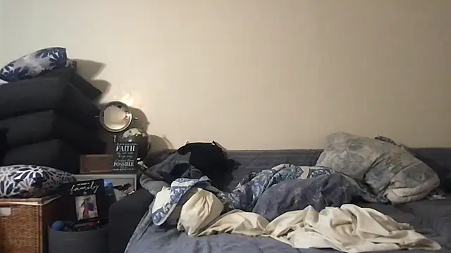 Snapshot of BigGuyMuscle chatting on October 12, 2025, 6:31 pm BigGuyMuscle online show from October 12, 2025, 6:31 pm