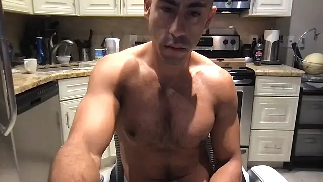 Snapshot of BigGuyMuscle chatting on September 20, 2025, 2:55 pm BigGuyMuscle online show from September 20, 2025, 2:55 pm