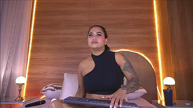 alexaa walker online show from February 10, 2026, 11:53 am