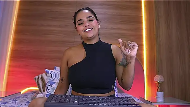 alexaa walker online show from April 7, 2026, 11:56 am