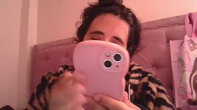 Snapshot of annarose19 chatting on February 19, 2026, 8:06 pm annarose19 online show from February 19, 2026, 8:06 pm