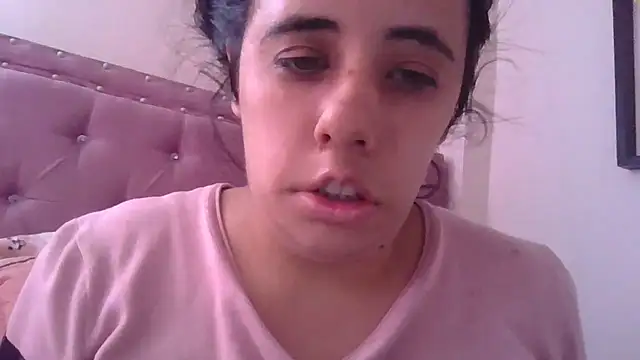 annarose19 online show from September 8, 2025, 7:46 pm