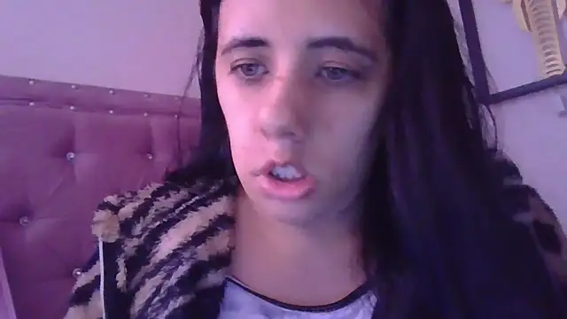 Snapshot of annarose19 chatting on January 15, 2026, 8:45 pm annarose19 online show from January 15, 2026, 8:45 pm