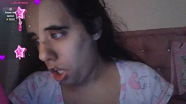 Snapshot of annarose19 chatting on May 22, 2026, 3:48 am annarose19 online show from May 22, 2026, 3:48 am