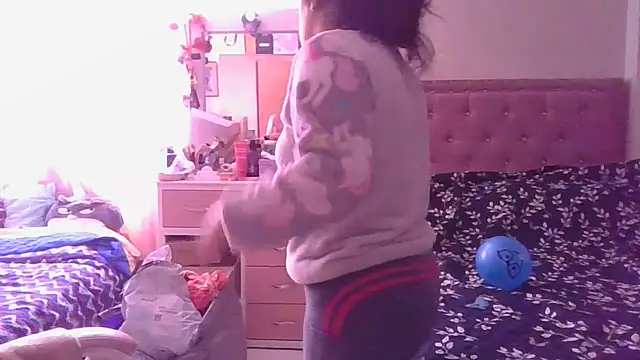 Snapshot of annarose19 chatting on December 19, 2025, 8:11 pm annarose19 online show from December 19, 2025, 8:11 pm