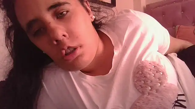 Snapshot of annarose19 chatting on February 20, 2026, 8:22 pm annarose19 online show from February 20, 2026, 8:22 pm