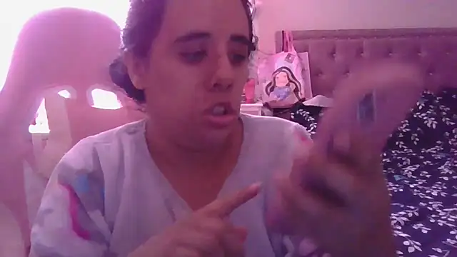 Snapshot of annarose19 chatting on February 12, 2026, 5:02 pm annarose19 online show from February 12, 2026, 5:02 pm