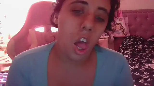 Snapshot of annarose19 chatting on January 14, 2026, 8:23 pm annarose19 online show from January 14, 2026, 8:23 pm