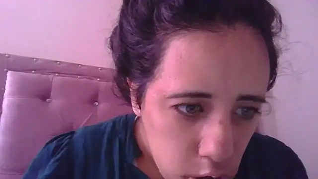 annarose19 online show from November 13, 2025, 4:44 pm