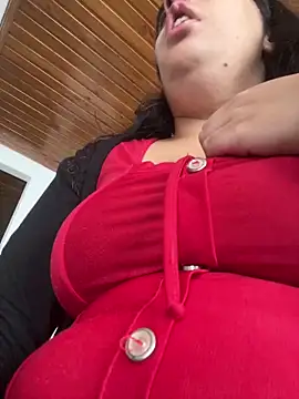 Snapshot of annarose19 chatting on April 24, 2026, 4:42 pm annarose19 online show from April 24, 2026, 4:42 pm