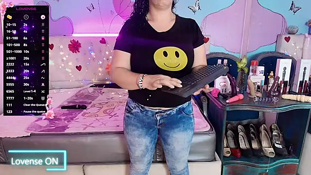 Snapshot of Zaly_mature chatting on April 25, 2026, 11:35 pm Zaly mature online show from April 25, 2026, 11:35 pm