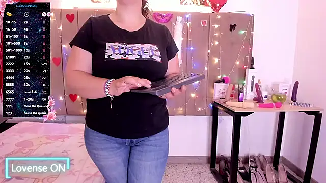 Zaly mature online show from November 30, 2025, 1:39 am