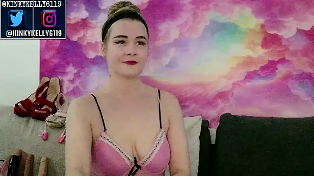 Kellylynn69 online show from October 8, 2025, 10:54 pm
