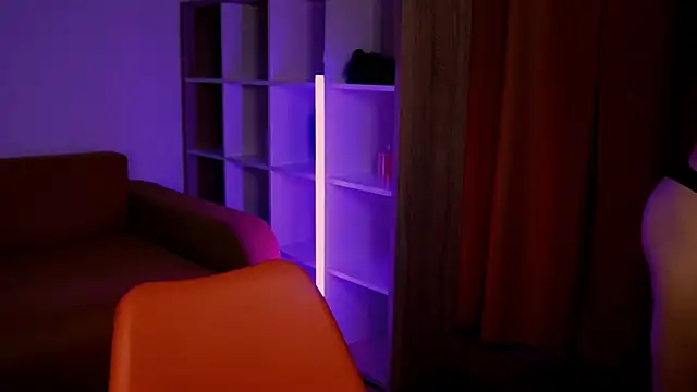 Snapshot of ItsAlisia chatting on November 4, 2025, 2:10 pm ItsAlisia online show from November 4, 2025, 2:10 pm