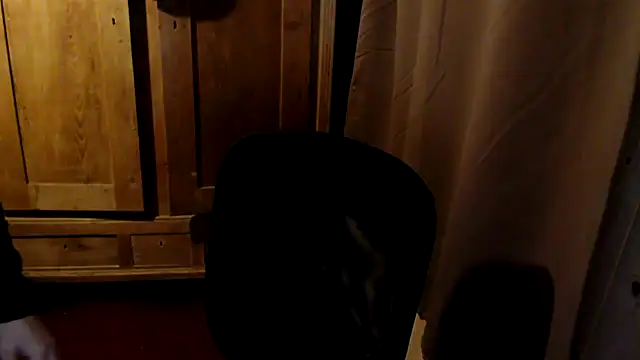 beauty-of-pain online show from November 2, 2025, 3:06 pm