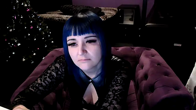 beauty-of-pain online show from December 5, 2025, 6:17 pm