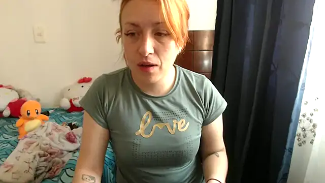 kittykalor09 online show from January 14, 2025, 2:11 pm