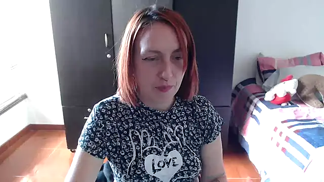 kittykalor09 online show from November 16, 2025, 5:50 pm