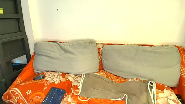 Snapshot of jhon_gade chatting on October 21, 2025, 4:23 am jhon gade online show from October 21, 2025, 4:23 am