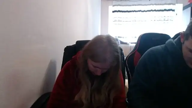 Snapshot of PeterAndJen chatting on February 21, 2026, 6:48 am PeterAndJen online show from February 21, 2026, 6:48 am