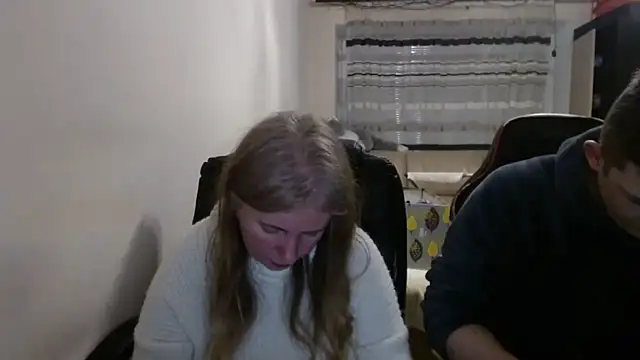 Snapshot of PeterAndJen chatting on March 1, 2026, 5:35 pm PeterAndJen online show from March 1, 2026, 5:35 pm