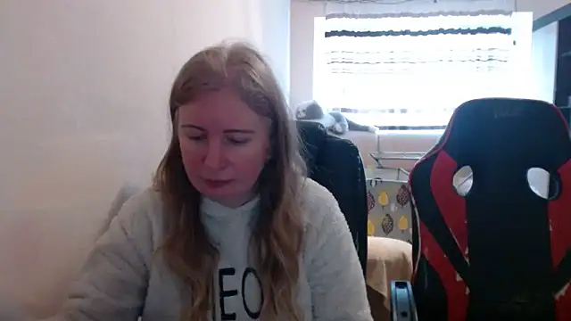 Snapshot of PeterAndJen chatting on February 10, 2026, 8:24 am PeterAndJen online show from February 10, 2026, 8:24 am