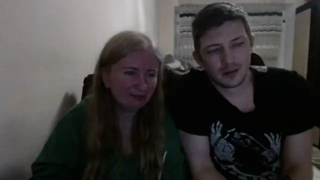 PeterAndJen online show from April 15, 2026, 7:58 pm