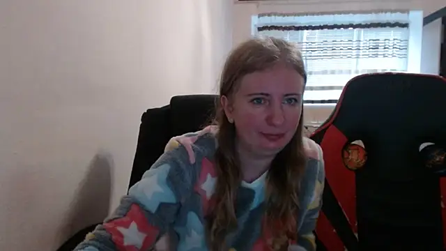 PeterAndJen online show from November 28, 2025, 8:36 am