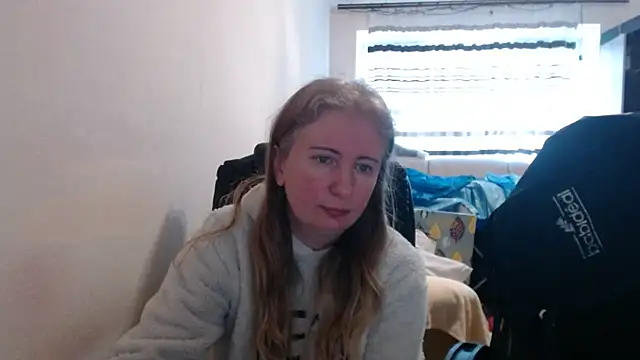 Snapshot of PeterAndJen chatting on February 1, 2026, 7:17 am PeterAndJen online show from February 1, 2026, 7:17 am