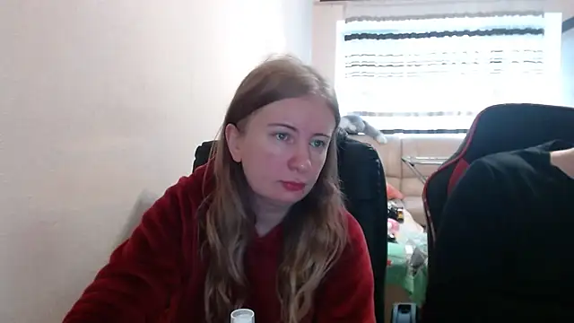 PeterAndJen online show from November 15, 2025, 6:39 am