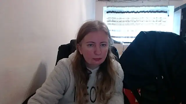 Snapshot of PeterAndJen chatting on January 18, 2026, 7:45 am PeterAndJen online show from January 18, 2026, 7:45 am