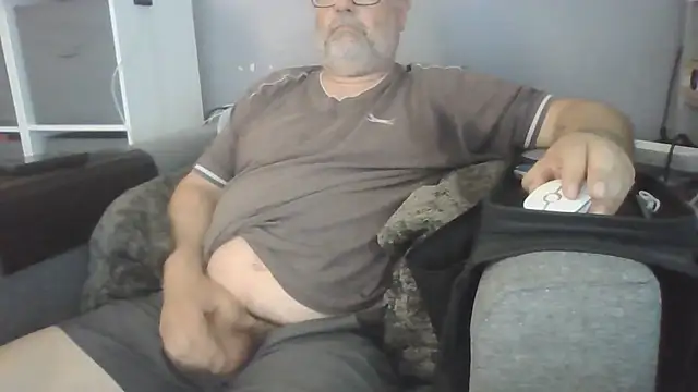 Snapshot of Naturistmale45 chatting on June 2, 2026, 12:49 pm Naturistmale45 online show from June 2, 2026, 12:49 pm