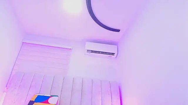 timkerbell  online show from December 3, 2025, 7:24 pm