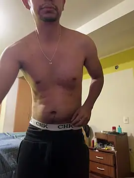 Snapshot of alejandro_696969 chatting on June 8, 2026, 4:40 pm alejandro 696969 online show from June 8, 2026, 4:40 pm