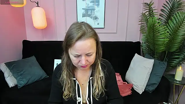 Snapshot of GabrielGold chatting on September 18, 2025, 8:12 pm GabrielGold online show from September 18, 2025, 8:12 pm