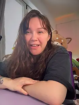 Snapshot of JennKenobi chatting on February 25, 2026, 3:01 pm JennKenobi online show from February 25, 2026, 3:01 pm