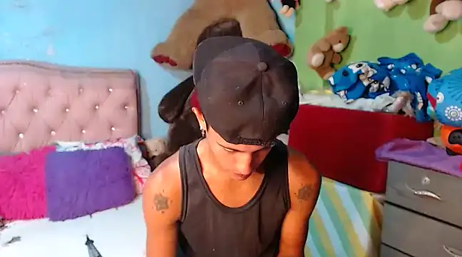 Snapshot of gustavo_saaled19 chatting on December 22, 2024, 12:28 am gustavo saaled19 online show from December 22, 2024, 12:28 am