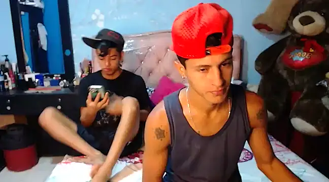 Snapshot of gustavo_saaled19 chatting on December 17, 2024, 12:01 am gustavo saaled19 online show from December 17, 2024, 12:01 am