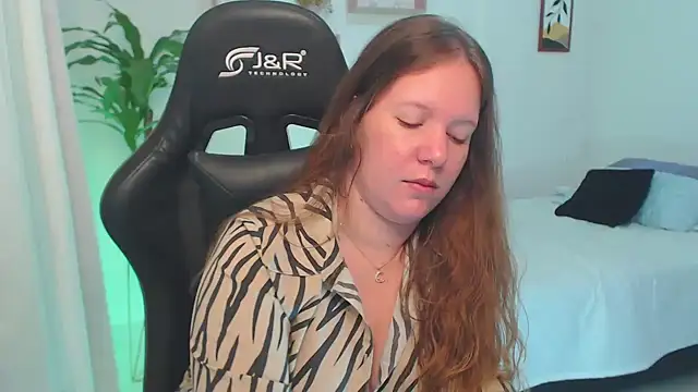 tamy shine87 online show from March 17, 2025, 3:36 am