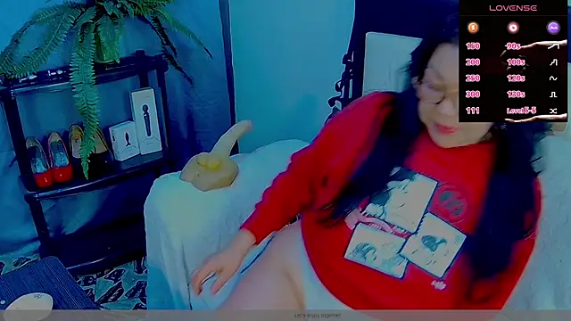 Snapshot of Mommy-pervert chatting on July 19, 2026, 10:06 pm Mommy-pervert online show from July 19, 2026, 10:06 pm
