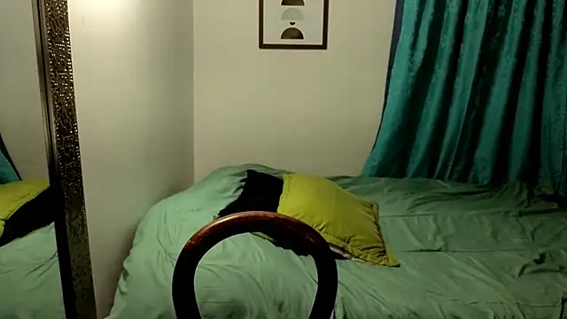 Angela isabella online show from March 13, 2025, 11:05 pm