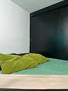 Angela isabella online show from September 26, 2025, 12:34 pm