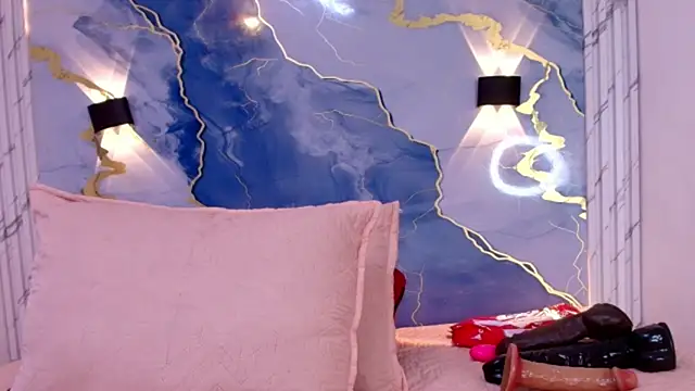 Snapshot of lorrayne_ chatting on October 8, 2025, 12:07 pm lorrayne online show from October 8, 2025, 12:07 pm