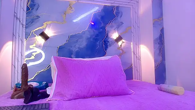 Snapshot of lorrayne_ chatting on November 27, 2025, 12:05 pm lorrayne online show from November 27, 2025, 12:05 pm