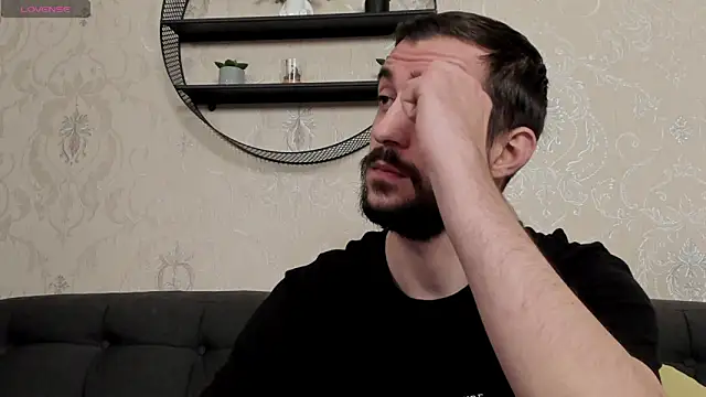 Snapshot of Dylan_Best chatting on February 10, 2026, 11:37 pm Dylan Best online show from February 10, 2026, 11:37 pm