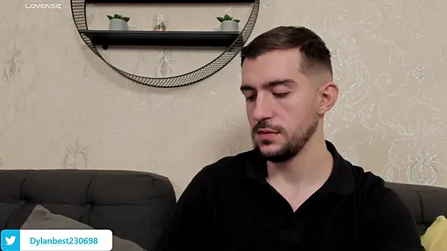 Snapshot of Dylan_Best chatting on February 12, 2026, 11:04 pm Dylan Best online show from February 12, 2026, 11:04 pm