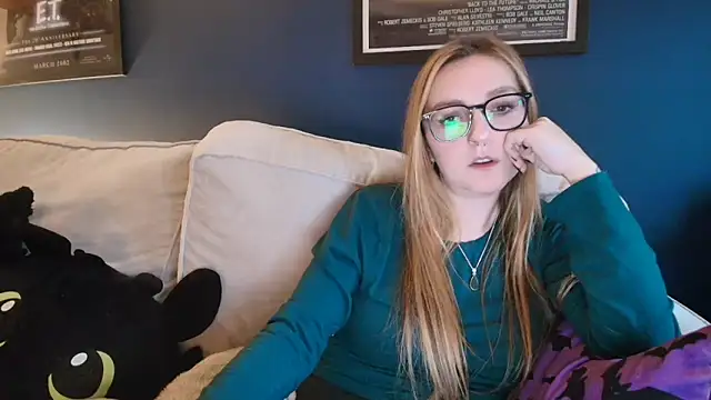 short sweetpea online show from October 21, 2025, 4:39 pm