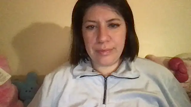 Snapshot of HYPHYtype chatting on November 29, 2025, 7:08 am HYPHYtype online show from November 29, 2025, 7:08 am